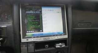 Компьютер в машине (11 фото)