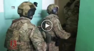 В Красноярске бойцы СОБРа вломились к местному жителю из-за картинок в социальных сетях