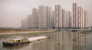 Китайские города-призраки. Для кого их строят? (10 фото)