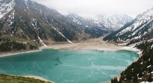 Фотоотчет о поездке на Большое Алматинское Озеро 9-го мая (29 фото)
