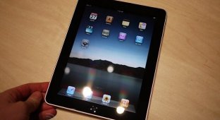 Apple iPad - живые фото (24 фото + видео)
