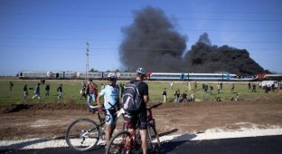 Пожар в поезде (9 фотографий)