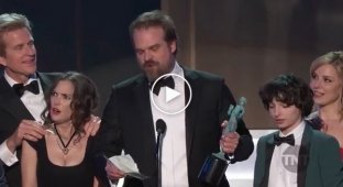 Все эмоции за минуту. Лицо актрисы Вайноны Райдер затмило всех на вручении премии Гильдии киноактёров США