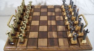 Шахматы из пуль (15 фотографий)