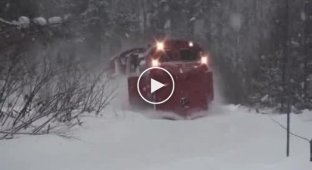 Как чистят снег на железных дорогах