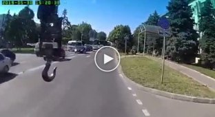 В Краснодаре мотоциклист получил серьезные травмы