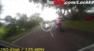 Безумные гонки на мотоциклах в Ирландии