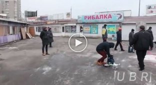Как разбирали баррикады торговцев на Харьковском рынке