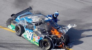  Авария во время NASCAR Sprint Cup Series (7 фото)
