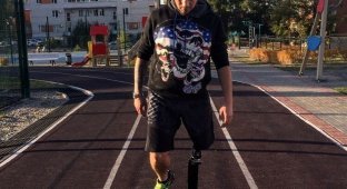 Парень из Курска потерял ногу и стал профессиональным спортсменом (3 фото + 1 видео)