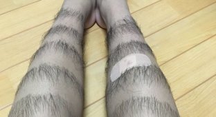 Стильный способ бритья ног от китайского модника (6 фото)