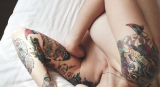 Девушки с татуировками на теле (29 фото) (эротика)