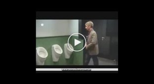 10 глупых поступков в туалете
