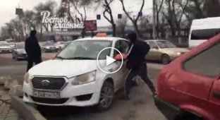 В Ростове-на-Дону таксист-нелегал нашел за что прогнать конекурента (мат)