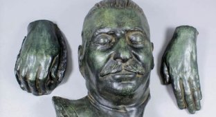 Посмертная маска Сталина ушла с молотка за 17 тысяч долларов (2 фото)