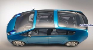 Toyota Prius Van представлен официально (7 фото)
