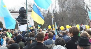 Хроники оккупации Крыма: похищение Щекуна и Ковальского, титушки бьют и грабят журналистов