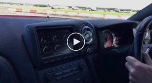 Cумасшедший Nissan Qashqai с двигателем от GT-R (23 фото + 1 видео)