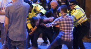 Спокойная студенческая пятница по мнению британской полиции (22 фото)