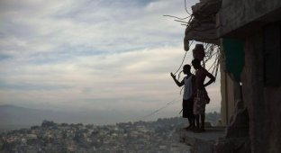 Гаити год спустя (40 фотографии)