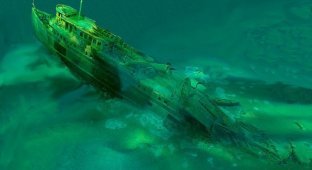 Дайверы нашли судно, затонувшее 90 лет назад, на котором сохранилось всё, даже автомобиль Chevrolet (9 фото)