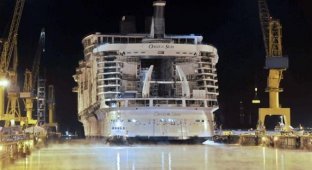 Oasis of the Seas спущен на воду (10 фотографий)