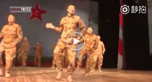 Танец китайской армии