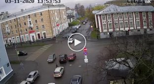 Ребенок выскочил под колеса автомобиля в Петрозаводске