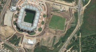 Стадионы в ЮАР (10 фото)