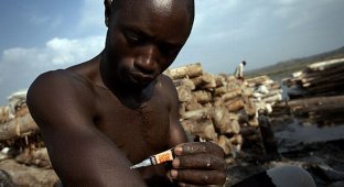  Добыча соли в Уганде (11 фото)