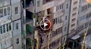 Взрыв жилого дома в Астрахани (3 видео)