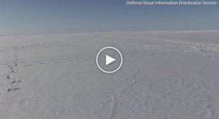 Американская подлодка проломила 40-сантиметровый лед