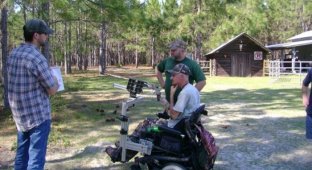 Охотник на инвалидном кресле (9 фото)