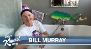 Билл Мюррей дал интервью лежа в ванной (11 фото + 1 видео)