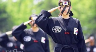 Южно-корейские каратистки (9 фото)