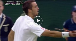 Фанат тенниса советует своему кумиру как выиграть матч