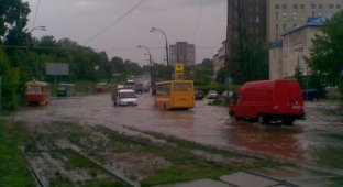 Недавние потопы в Киеве (16 фото + 3 видео)
