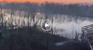В Чернигове российские военные разбомбили автомобильный мост через Десну, соединявший город с Киевом