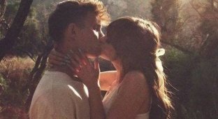 Актриса фильмов для взрослых Райли Рид (Riley Reid) выходит замуж за Павла Петкуна (14 фото + видео)