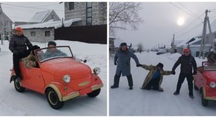 В Барнауле местные жители сделали новогодний косплей на "Кавказскую пленницу" (4 фото + 1 видео)