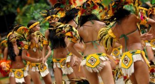 Карнавал бразильских индейцев Бой Мэй Бумба (15 фото)