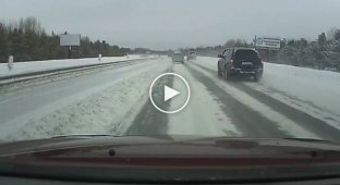 Ушел в занос на снежном шоссе