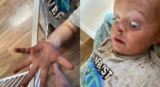 Ребенок сменил цвет кожи после посещения ванной комнаты и удивил родителей (5 фото)