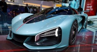 Китай представил супергибрид, который оказался быстрее Bugatti Chiron (6 фото)