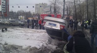 Крупное ДТП с участием полицейской машины на Дмитровском шоссе (24 фото + видео)