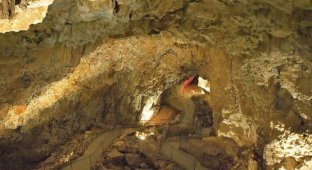 Самый глубокий, самый темный и самый тихий номер в мире в недрах пещеры (19 фото)