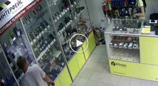 Нападение на продавца в Севастополе