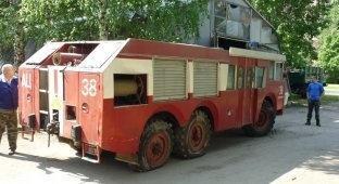 Советско-французский пожарный автомобиль ЗИЛ-Sides VMA-30 (8 фото)