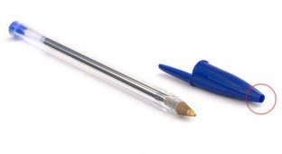 Как вы думаете, для чего в колпачке ручки проделывают отверстие? (2 фото)