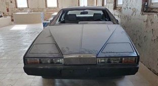 Очень редкий Aston Martin Lagonda, принадлежавший наркоторговцу, простоял больше 20 лет (8 фото)